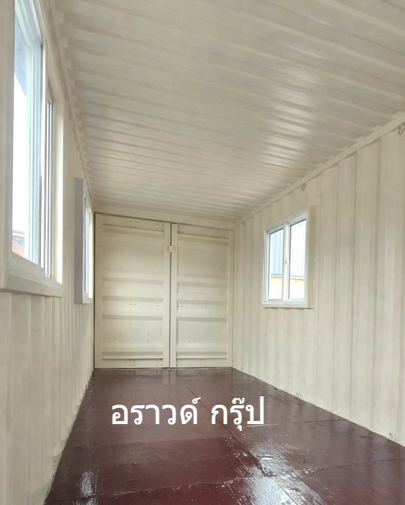 ภาพผลงานเต็มหน้าจอ: ผลงานดัดแปลงตู้คอนเทนเนอร์พร้อมประตูและหน้าต่าง